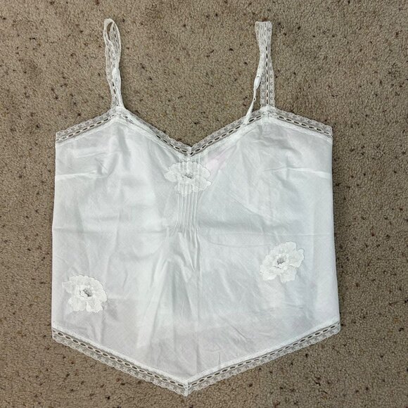 Victoria’s Secret Other - Y2K Victoria’s Secret White Embroidered Cami Lace Trim Boho Cottage Size Large
